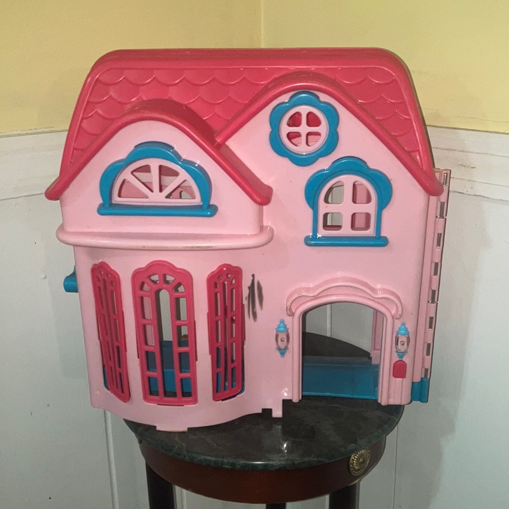 Doll play house